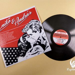 Retro bakelit lemez lézervágott esküvői meghívó, gyöngyfehér karton